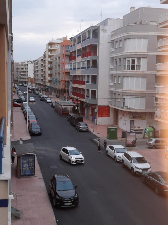 Moderno Apartamento Familiar Junto Al Mar - Conejito Apartment Torrevieja Exterior photo